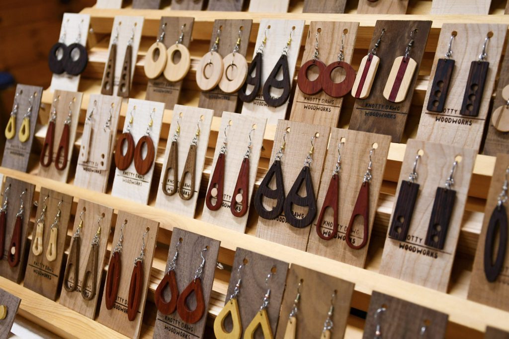 Knotty Dawg Woodworks North Shore Retail Therapy