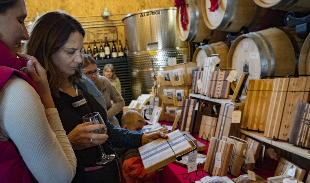 Holiday Events on the North Shore - shopping the local art vendors at the North Shore Winery in Lutsen